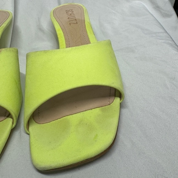 Schutz Dethalia Suede Open Toe Stap Kitten Heel Green Fresh Sandal Size 5.5 - Picture 3 of 15